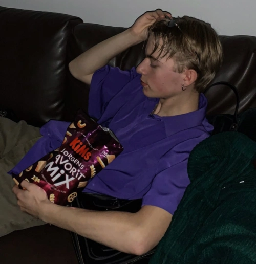 6686体育官方作者Esme