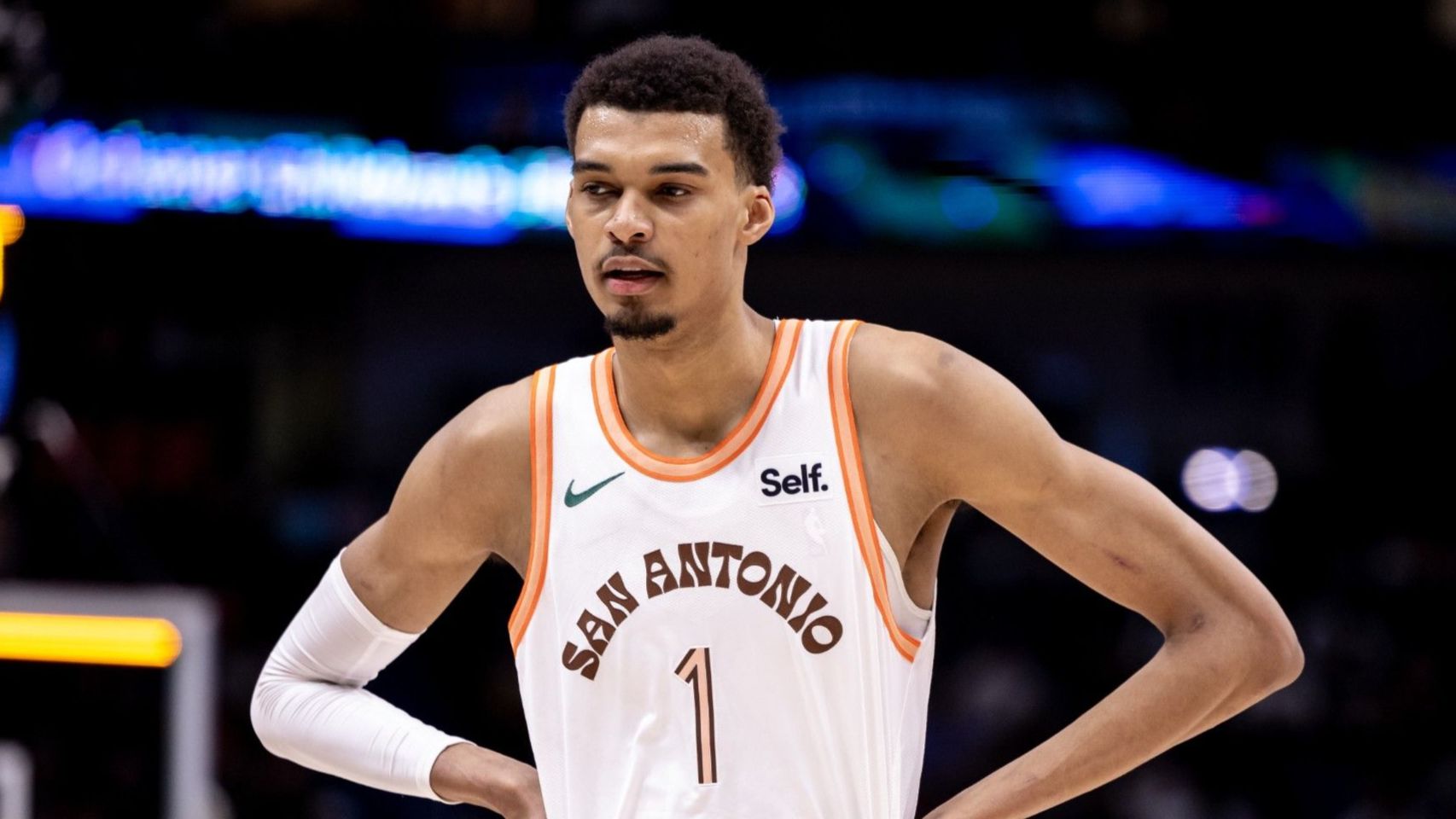 ซีซั่นนี้เข้าชมเต็ม! เกมวันพรุ่งนี้กับคิงส์ บุนยามะ ยังต้องสงสัยเนื่องจากอาการบาดเจ็บน่อง