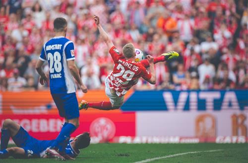 ไมนซ์ 05 vs ดาร์มสตัดท์